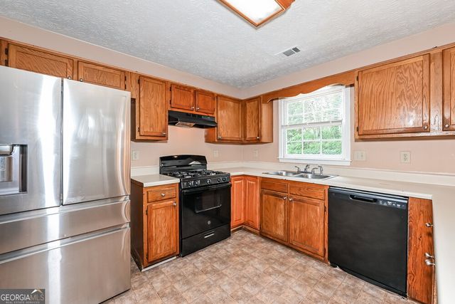 2128 Blue Martin Court, Lawrenceville, GA 30044