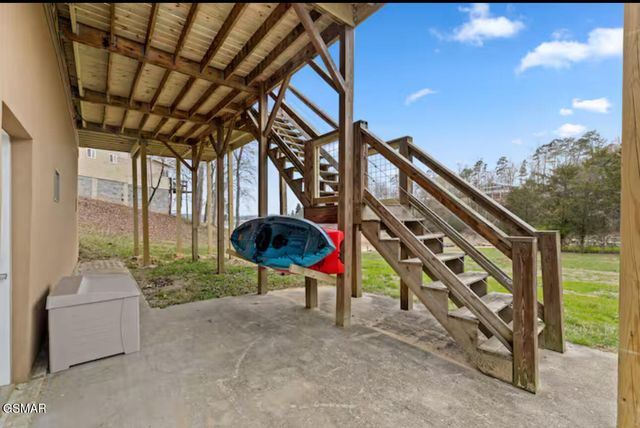 1448 Dover Lane, Dandridge, TN 37725