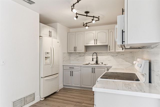 1953 LINDA AVENUE, Ormond Beach, FL 32174