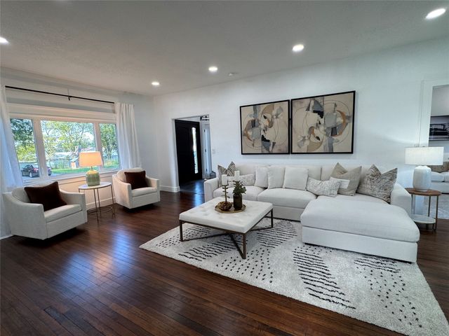 100 8th Street, Adair, IA 50002