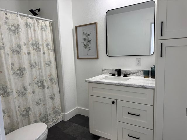 100 8th Street, Adair, IA 50002