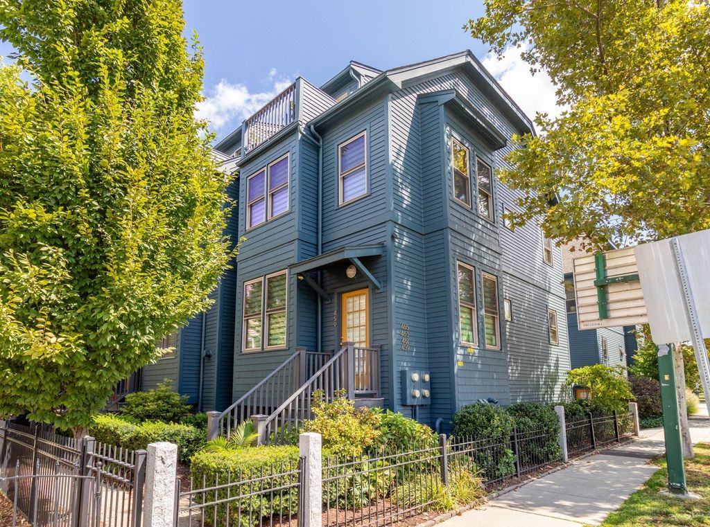 459 Concord Avenue 1, Cambridge, MA 02138