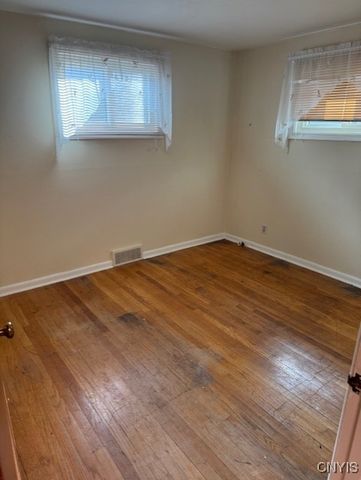 119 Gordon Road, Clay, NY 13212