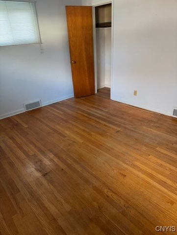 119 Gordon Road, Clay, NY 13212