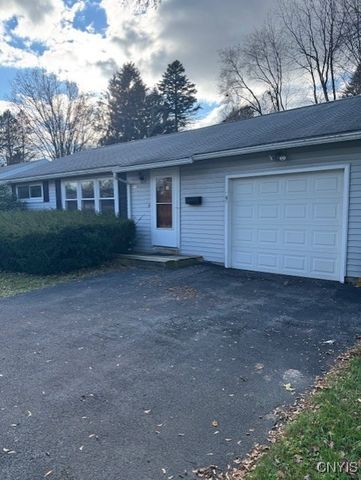 119 Gordon Road, Clay, NY 13212