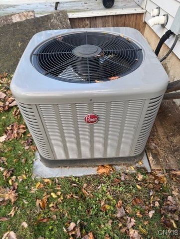 119 Gordon Road, Clay, NY 13212