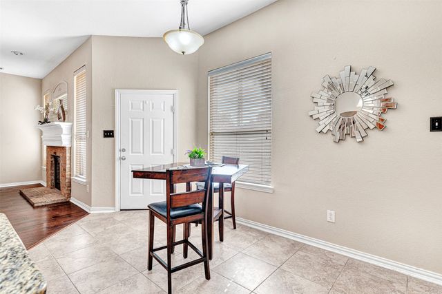 1716 Ivy Lane, Carrollton, TX 75007