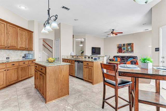 1716 Ivy Lane, Carrollton, TX 75007