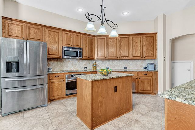 1716 Ivy Lane, Carrollton, TX 75007