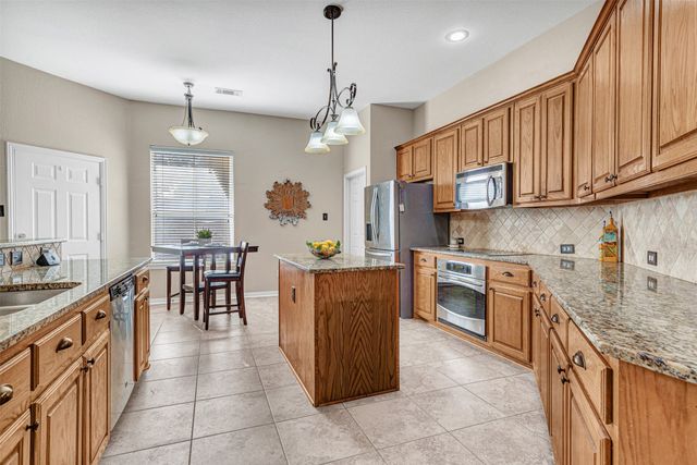 1716 Ivy Lane, Carrollton, TX 75007