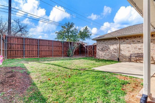 1716 Ivy Lane, Carrollton, TX 75007