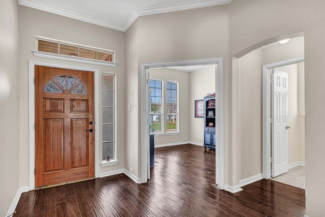 1716 Ivy Lane, Carrollton, TX 75007