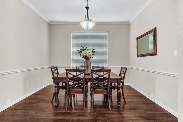 1716 Ivy Lane, Carrollton, TX 75007