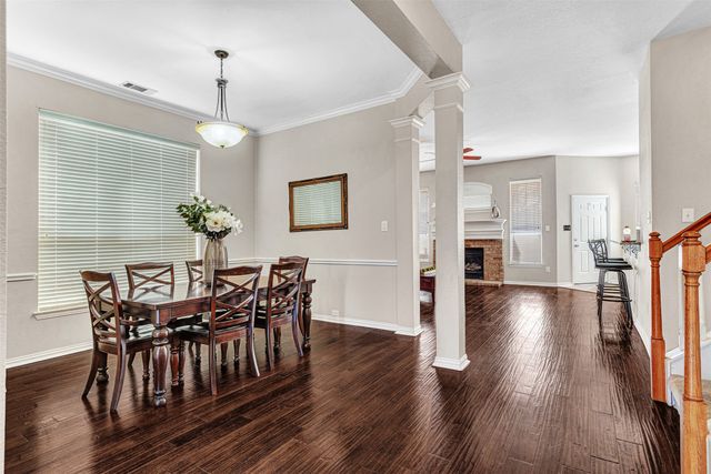 1716 Ivy Lane, Carrollton, TX 75007