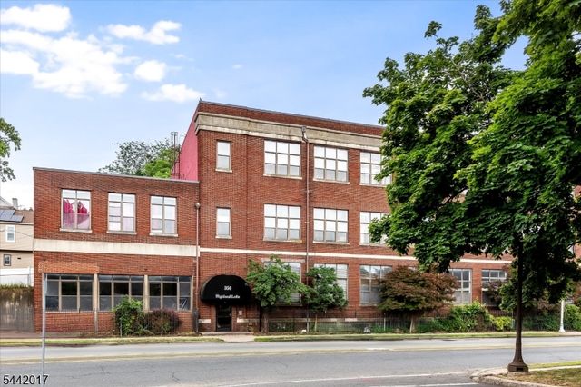 350 Scotland Rd 106, City Of Orange Twp., NJ 07050