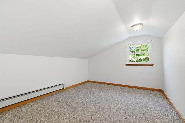 569 DEERFIELD DR, Nazareth, PA 18064