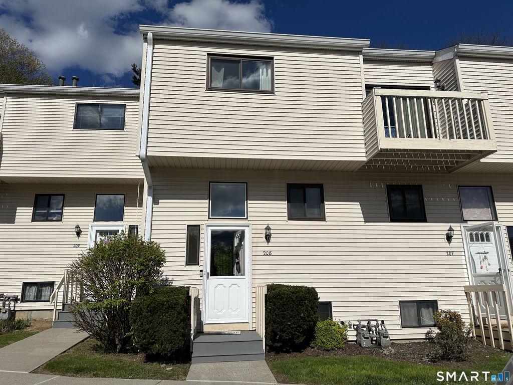 208 Timber Lane, Canton, CT 06019