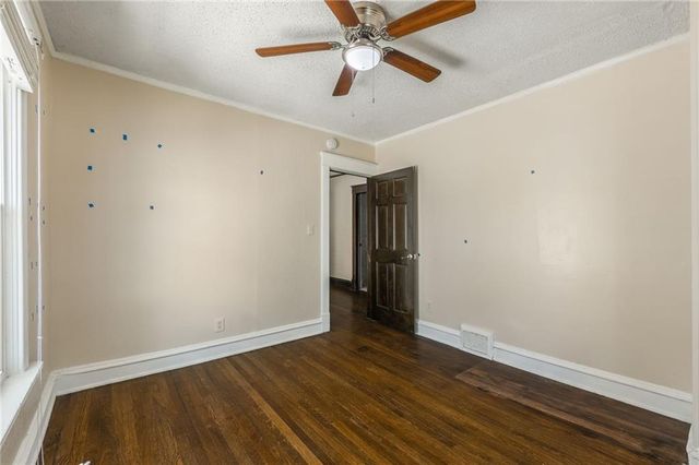 3810 Wyandotte Street, Kansas City, MO 64111