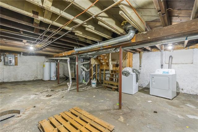 3810 Wyandotte Street, Kansas City, MO 64111