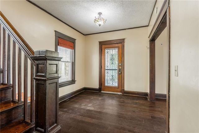 3810 Wyandotte Street, Kansas City, MO 64111