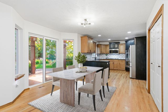 17817 E Galaxy Ct, Greenacres, WA 99016