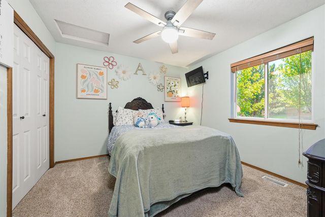 17817 E Galaxy Ct, Greenacres, WA 99016