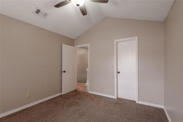 1228 Avenue O H, Huntsville, TX 77340