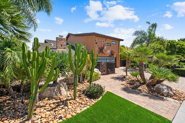 736 San Mario Drive, Solana Beach, CA 92075