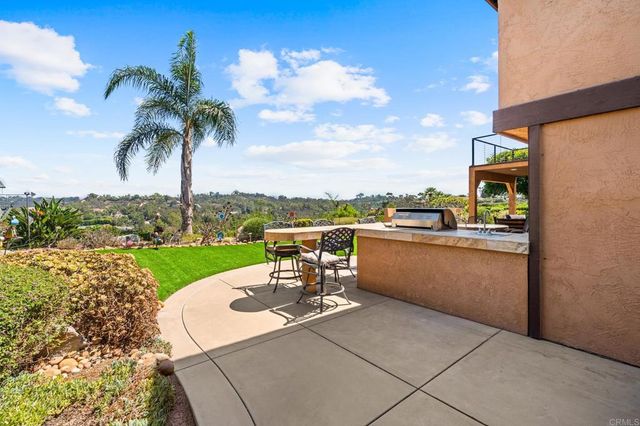 736 San Mario Drive, Solana Beach, CA 92075