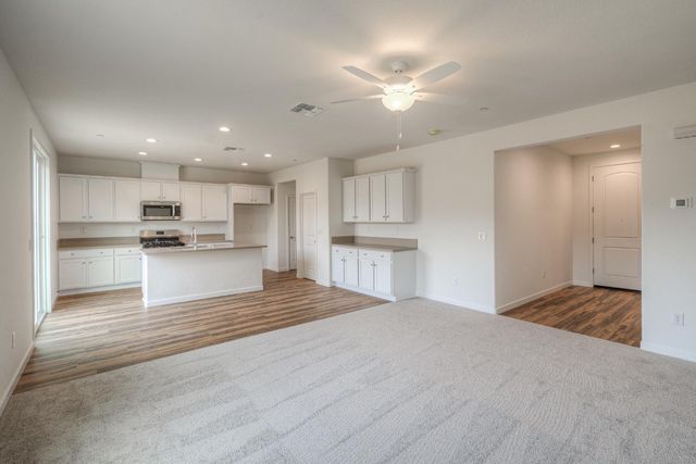 1398 Jim Hines Drive, Olivehurst, CA 95961