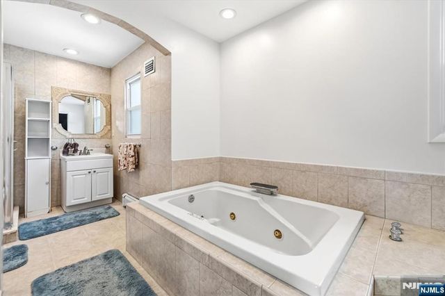 41-92 Rys Terrace, Fair Lawn, NJ 07410