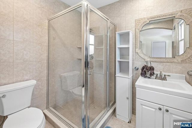 41-92 Rys Terrace, Fair Lawn, NJ 07410