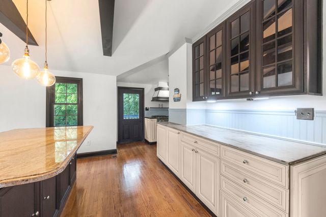 828 E 14th Street, Lombard, IL 60148