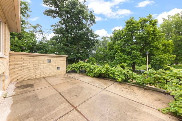 828 E 14th Street, Lombard, IL 60148