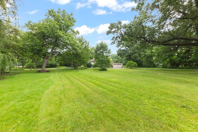 828 E 14th Street, Lombard, IL 60148