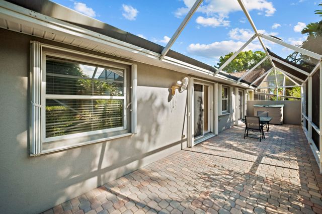 13285 Royale Sabal Court, Delray Beach, FL 33484