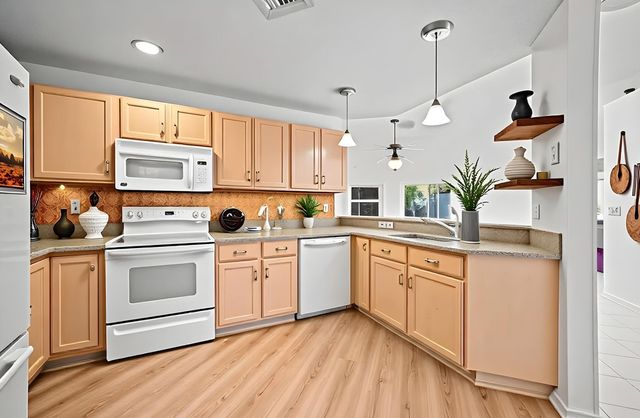 13285 Royale Sabal Court, Delray Beach, FL 33484