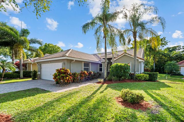 13285 Royale Sabal Court, Delray Beach, FL 33484