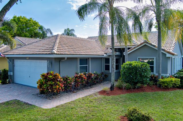 13285 Royale Sabal Court, Delray Beach, FL 33484