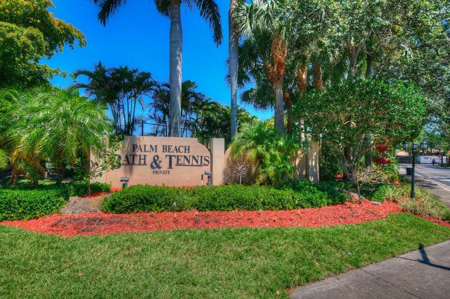 13285 Royale Sabal Court, Delray Beach, FL 33484