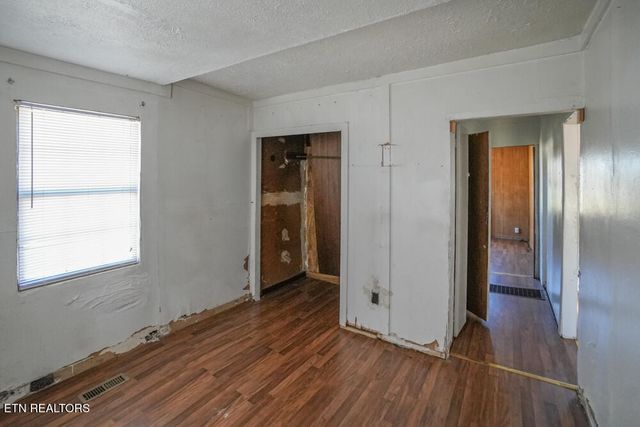 225 W Stephenson St, Alcoa, TN 37701