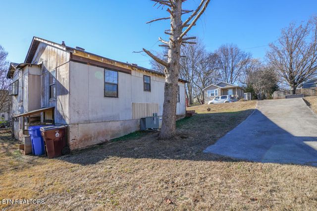 225 W Stephenson St, Alcoa, TN 37701
