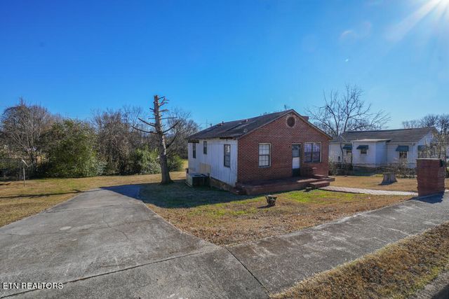 225 W Stephenson St, Alcoa, TN 37701