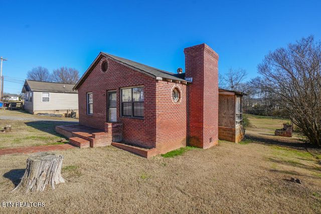 225 W Stephenson St, Alcoa, TN 37701