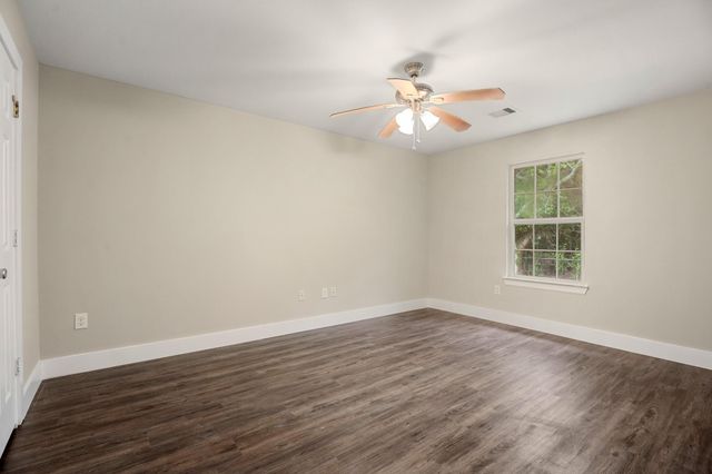 101 S Rose Street, Texas City, TX 77591