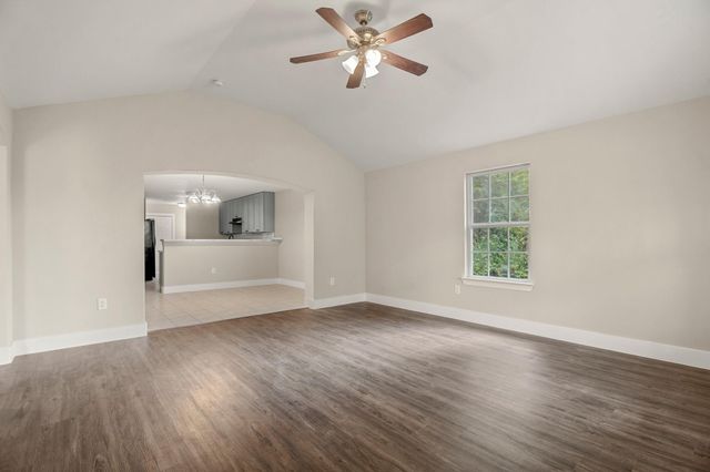 101 S Rose Street, Texas City, TX 77591