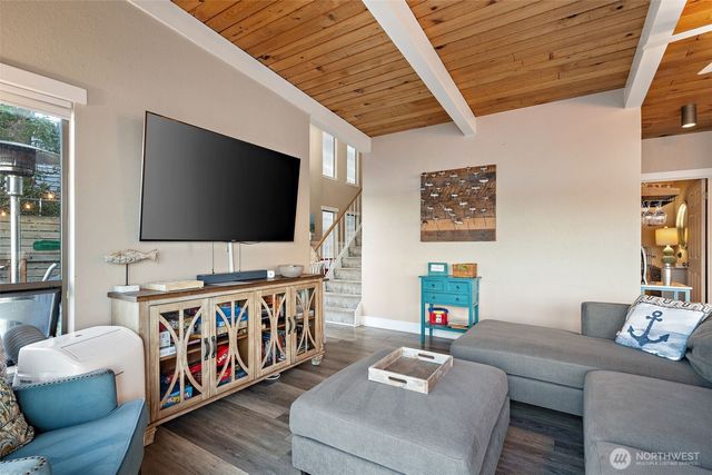 9661 NE North Shore Road, Belfair, WA 98528