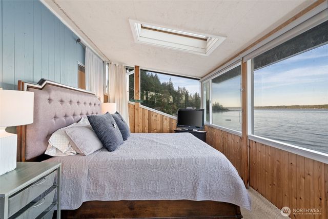 9661 NE North Shore Road, Belfair, WA 98528