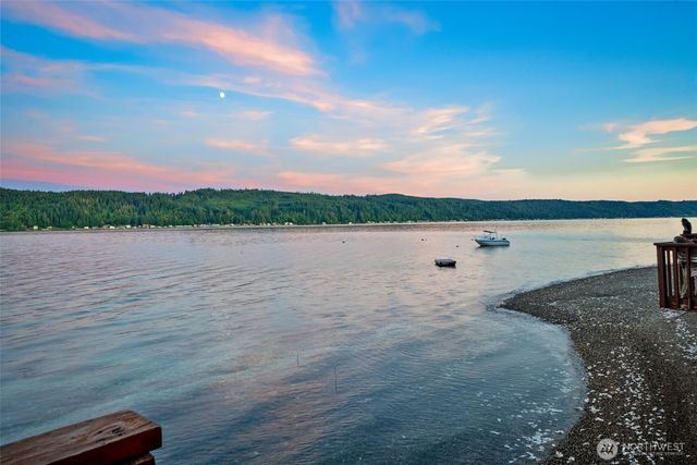 9661 NE North Shore Road, Belfair, WA 98528