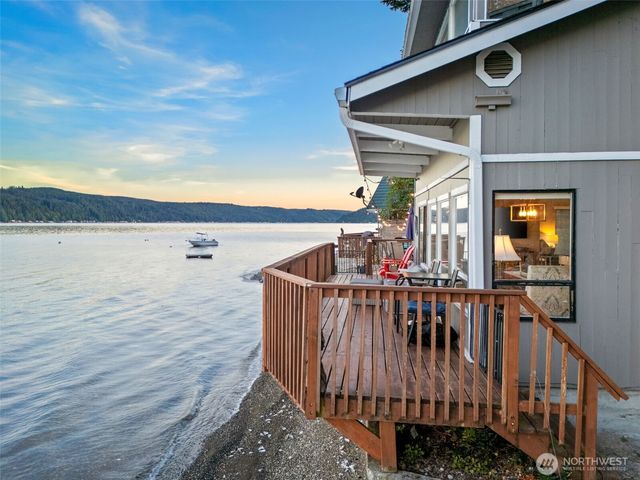9661 NE North Shore Road, Belfair, WA 98528